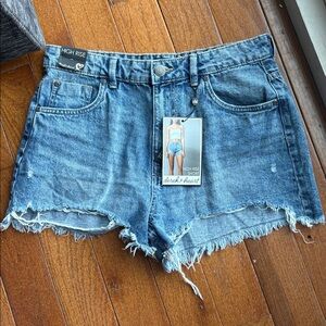 Derek Heart High Rise Distressed Denim Shorts Size 11 NWT